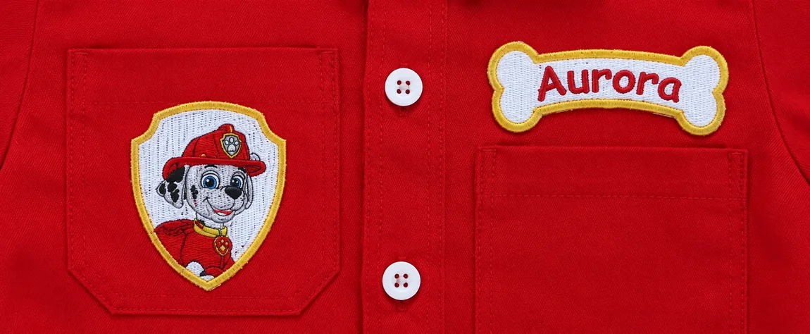 Peito com escudo e nome no ossinho